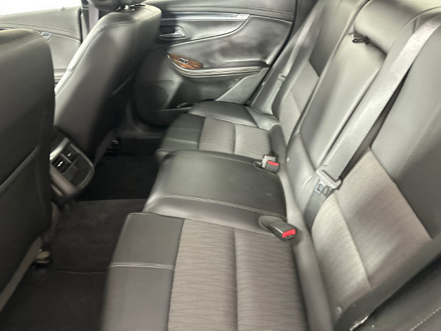 Used 2014 Chevrolet Impala LT w/ Convenience Package FWD image 22