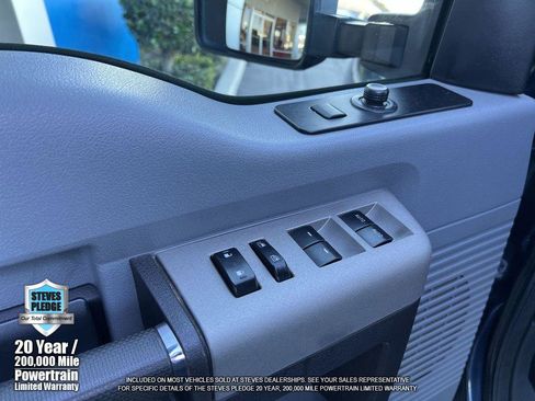 Used 2016 Ford F250 XLT w/ XLT Premium Package image 23