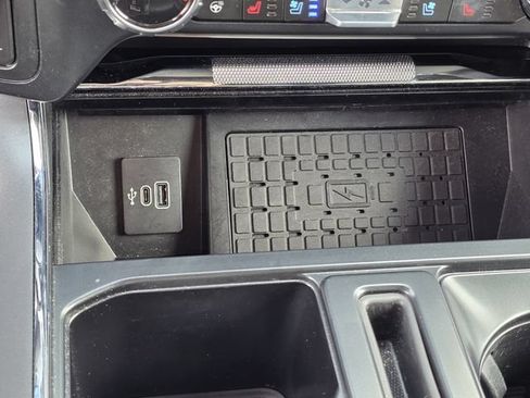 Used 2025 Ford F150 Lariat w/ Equipment Group 501A Mid AWD/4WD image 22