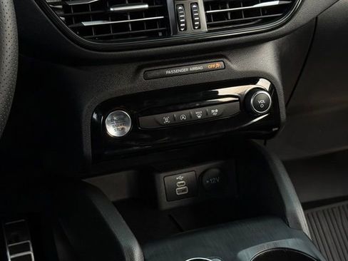 Used 2024 Ford Escape ST-Line w/ Tech Pack #1 AWD/4WD image 27