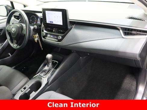 Used 2024 Toyota Corolla LE image 32
