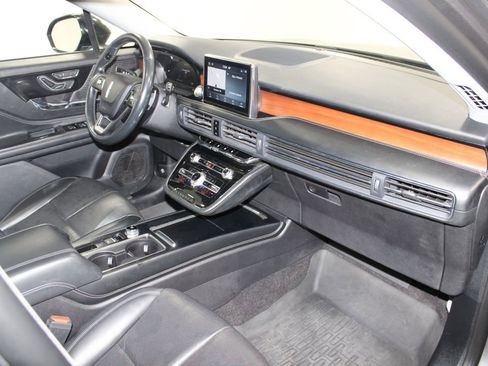 Used 2022 Lincoln Corsair Reserve w/ Elements Package image 31