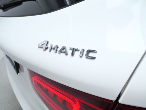 Certified 2022 Mercedes-Benz GLC 300 4MATIC w/ Premium Package Lite image 6