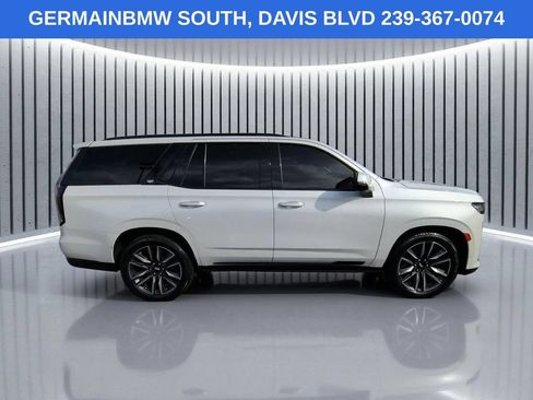 Used 2022 Cadillac Escalade Sport Platinum AWD/4WD image 4