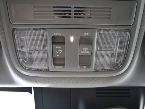 Used 2021 Honda CR-V EX image 33