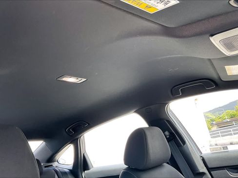 Used 2024 Honda Civic Sport image 30