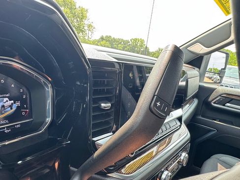 Used 2024 GMC Sierra 3500 SLE w/ SLE Convenience Package AWD/4WD image 30