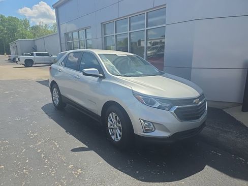 Used 2021 Chevrolet Equinox LT FWD image 3