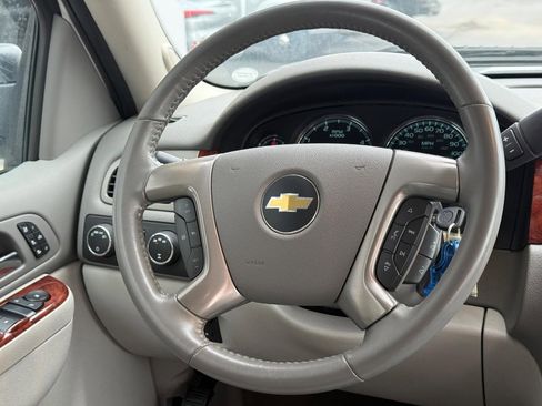 Used 2014 Chevrolet Silverado 2500 LTZ w/ LTZ Plus Package image 12