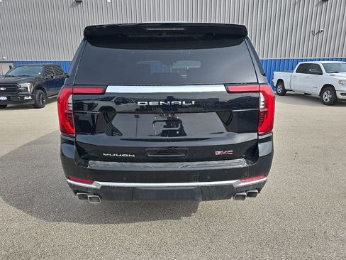 Used 2025 GMC Yukon Denali w/ Denali Reserve Package image 4