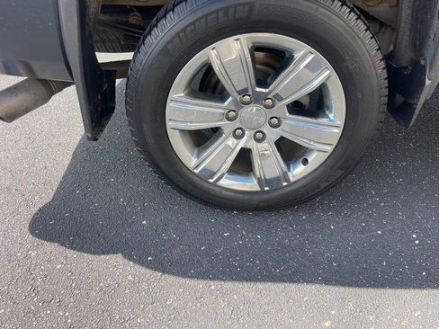 Used 2018 GMC Sierra 1500 SLT AWD/4WD image 9