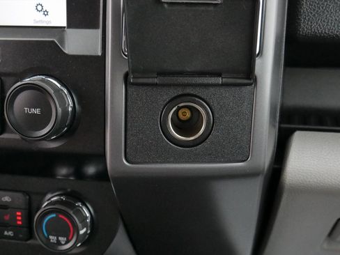 Used 2019 Ford F150 XLT image 49