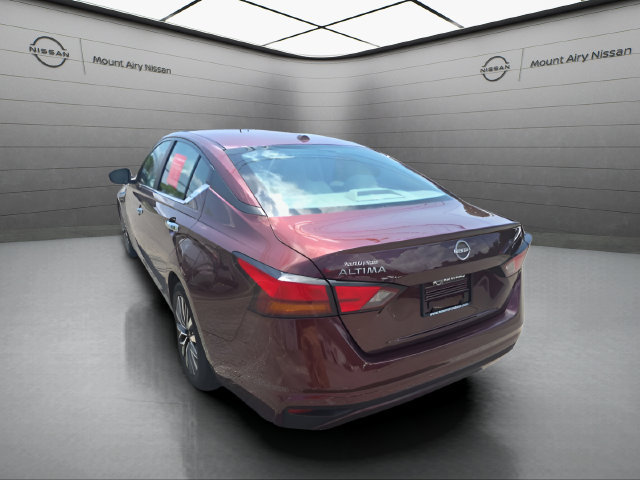 Certified 2025 Nissan Altima 2.5 SV FWD image 5