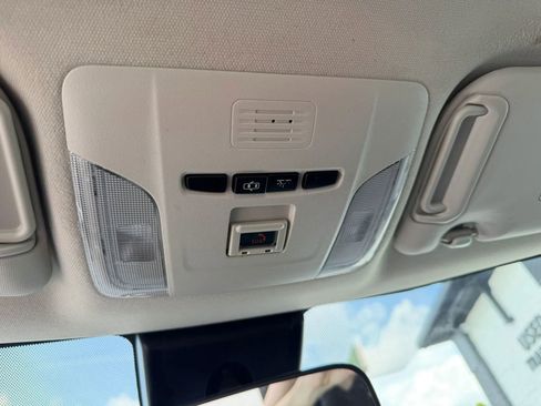 Used 2022 Toyota Corolla LE image 39