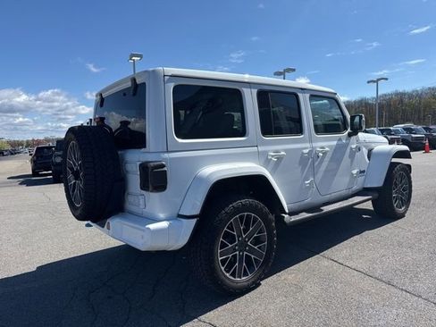 Used 2024 Jeep Wrangler High Altitude AWD/4WD image 5