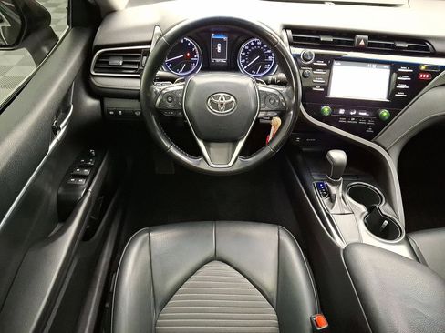 Used 2019 Toyota Camry SE image 20