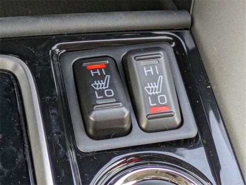 New 2025 Mitsubishi Eclipse Cross LE image 22