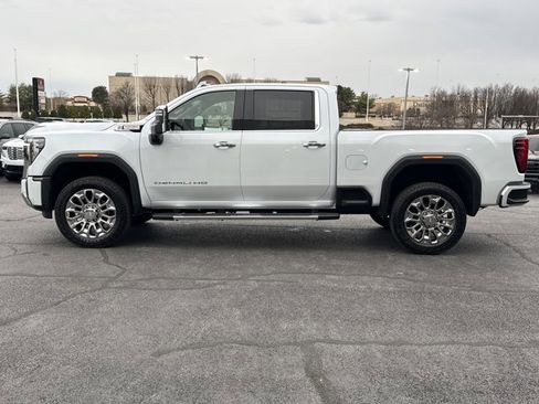 New 2026 GMC Sierra 2500 Denali w/ Denali Reserve Package AWD/4WD image 12