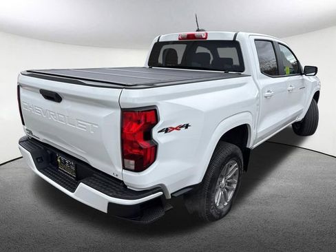 Used 2024 Chevrolet Colorado LT AWD/4WD image 14