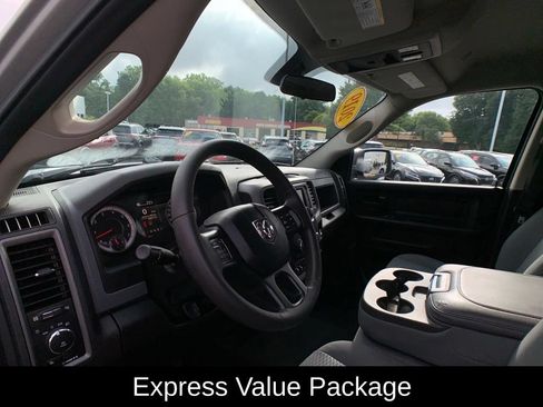 Used 2019 RAM 1500 Express w/ Express Value Package AWD/4WD image 13