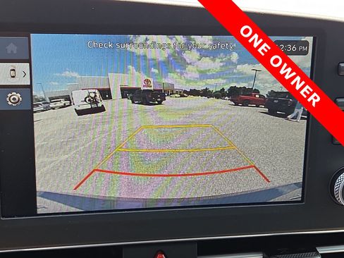 Used 2025 Hyundai Elantra Sport FWD image 18