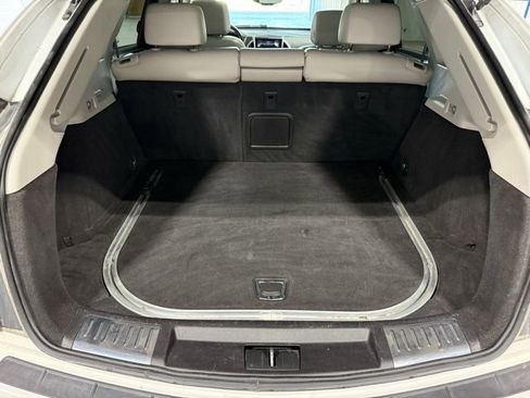 Used 2016 Cadillac SRX Luxury image 34