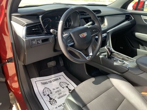 Certified 2024 Cadillac XT6 Luxury w/ LPO, Floor Liner Package image 7