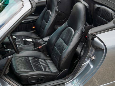 Used 2002 Porsche 911 Carrera 4 image 40