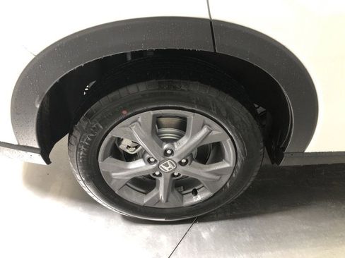 New 2026 Honda HR-V LX image 9