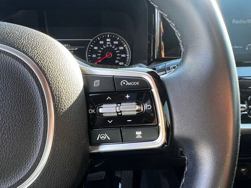 Used 2021 Kia Sorento EX image 17