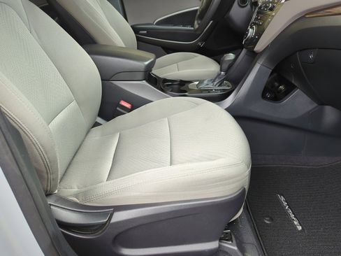Used 2018 Hyundai Santa Fe Sport w/ 2.4L Value Package 02 FWD image 39