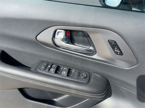 New 2026 Chrysler Pacifica Select w/ S Appearance Package image 20