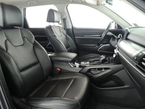 Used 2024 Kia Telluride LX image 21