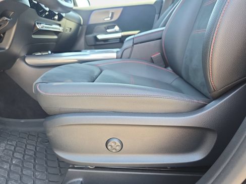 Used 2024 Mercedes-Benz GLA 250 image 28