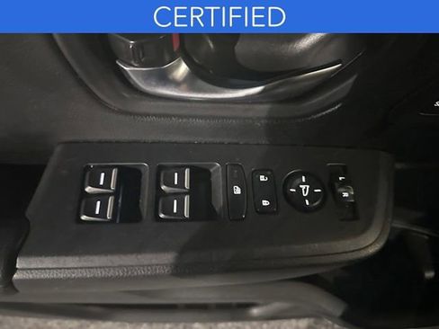 Used 2023 Honda Pilot EX-L image 12