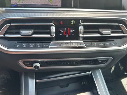 Used 2021 BMW X5 xDrive40i AWD/4WD image 30