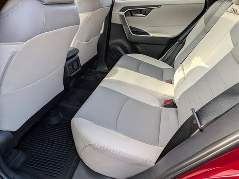 Used 2023 Toyota RAV4 XLE Premium image 18