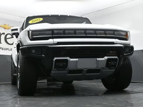 Used 2025 GMC Hummer EV 3X AWD/4WD image 3