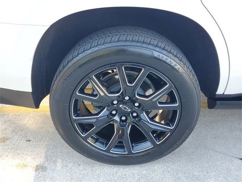 Used 2023 Chevrolet Tahoe Premier w/ Premium Package 2 image 7