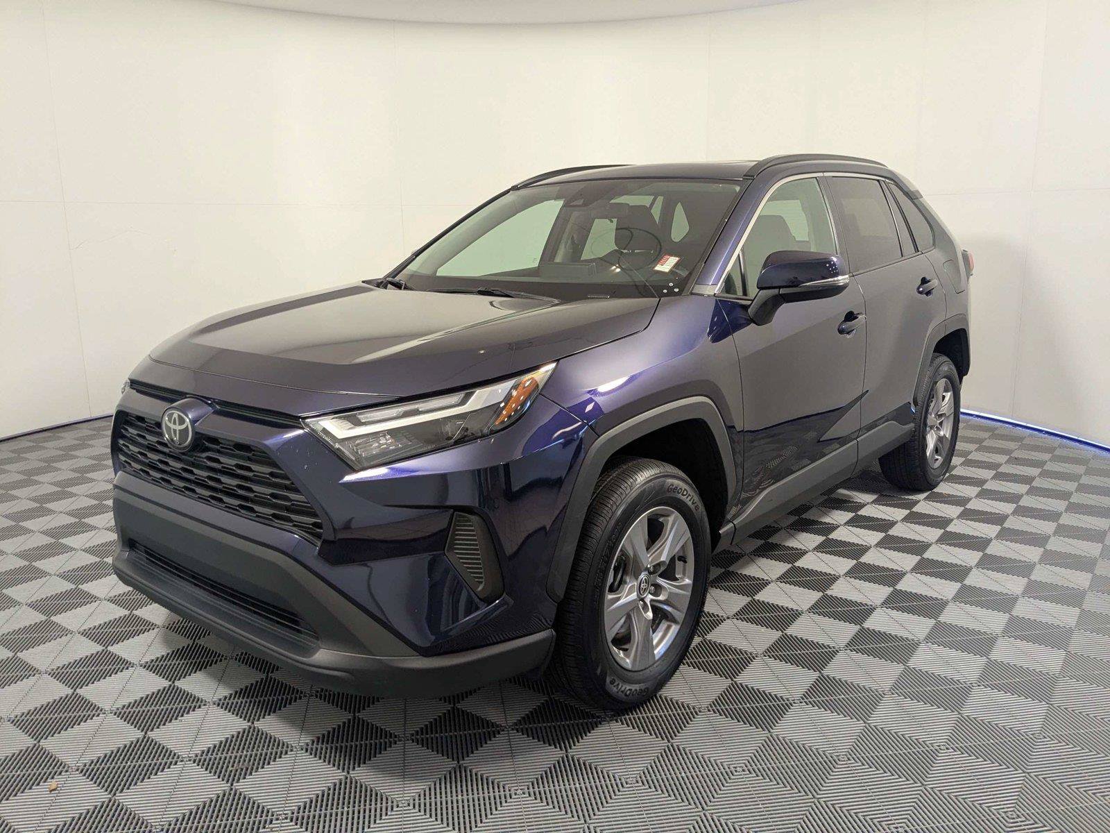 Used 2024 Toyota RAV4 XLE w/ Convenience Package FWD image 2