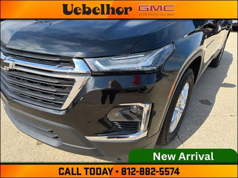 Used 2023 Chevrolet Traverse LS w/ Safety Package AWD/4WD image 13