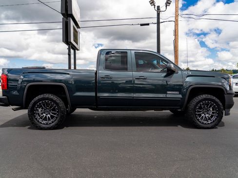 Used 2017 GMC Sierra 1500 SLE w/ Elevation Edition AWD/4WD image 9