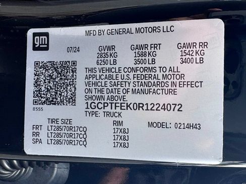 Used 2024 Chevrolet Colorado ZR2 w/ Technology Package AWD/4WD image 46