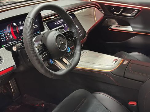 New 2026 Mercedes-Benz E 53 AMG e 4MATIC Sedan image 30