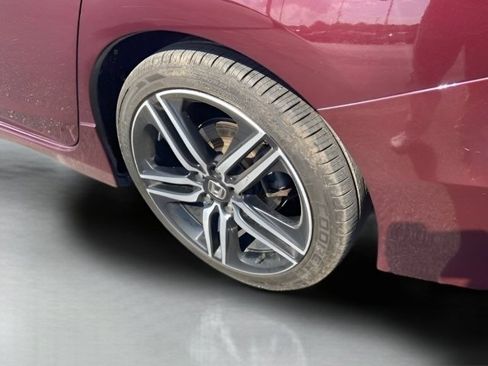 Used 2017 Honda Accord Sport image 16