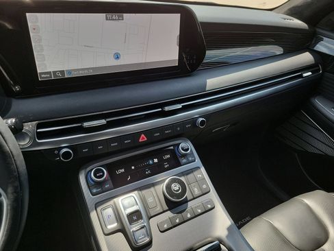 Used 2024 Hyundai Palisade Calligraphy FWD image 13