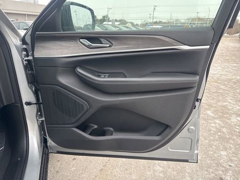 New 2026 Jeep Grand Cherokee Laredo image 31