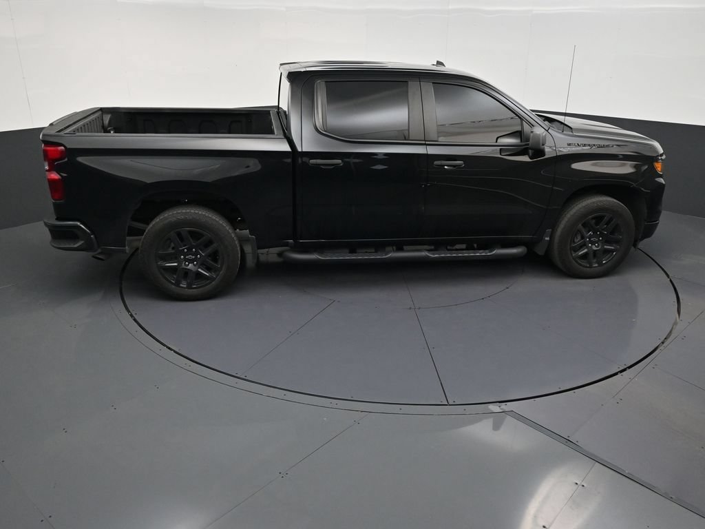 Used 2024 Chevrolet Silverado 1500 Custom w/ Turbomax Blackout Package RWD image 17