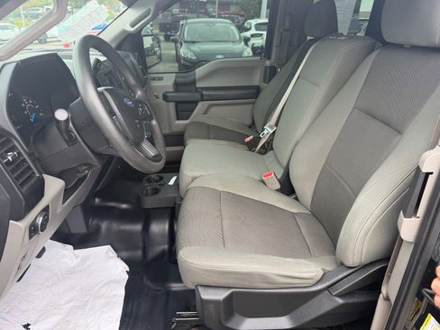 Used 2017 Ford F150 XL w/ Equipment Group 101A Mid AWD/4WD image 35