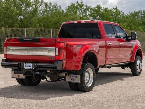 Certified 2022 Ford F450 Platinum w/ FX4 Off-Road Package AWD/4WD image 8